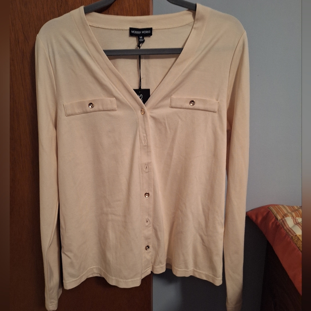 Modern Works NWT Cream Button-Up Women's Top With Gold Accents Size M
